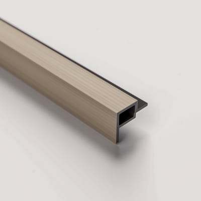 Barnwoodweb WPC Eindprofiel Zand – 270 × 4,9 × 3,6 cm - Afwerkprofiel voor WPC Buitenpanelen Zand