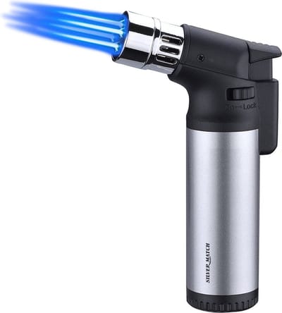 Quattro Torch - 4 vlammen - Aansteker met stormvlam - Navulbaar - Vuurwerk, creme brulee en kaarsen