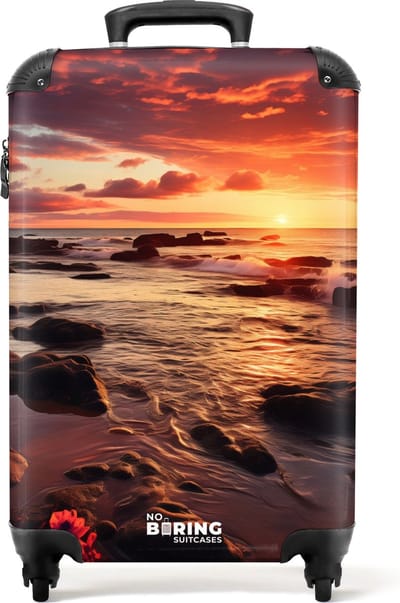 NoBoringSuitcases.com® - Handbagage koffer lichtgewicht - Reiskoffer trolley - Rotsachtig strand bij zonsondergang - Rolkoffer met wieltjes - Past binnen 55x40x20 en 55x35x25