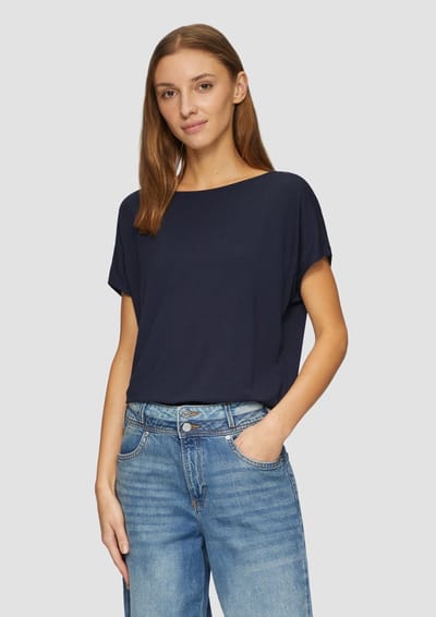 T-shirt met overgesneden schouder