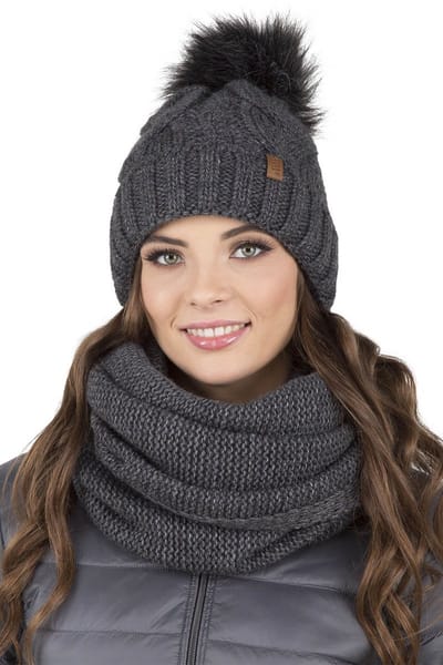 Vivisence Dames Wintermuts En Colsjaal Set - Zachte Acrylbrei Met Fleece Voering En Eco Bont Pompon - Warm Comfortabel En Antistatisch Voor Koude Winterdagen En Perfecte Pasvorm - Donkergrijs
