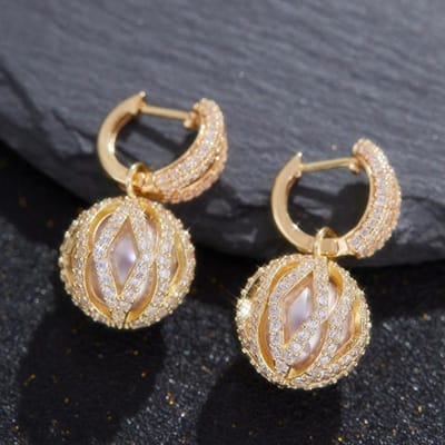 Boucles d'oreilles pendantes Cercle Creux Multicolore pour Femmes, Sphère Ronde, Cadeau Parfait pour Bijoux Quotidiens de Mariage beige