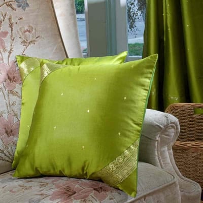 Decoratieve Kussenhoes - Handgemaakt Sierkussen - Woonkamer Aankleden - Geweven Sari Stof - 24x24 inch - Olijfgroen