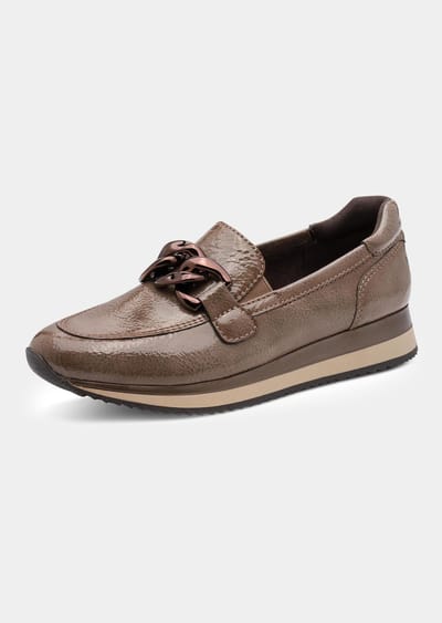 Slip-on schoen met sierbandje - taupe - Gr. 36 van Goldner Fashion