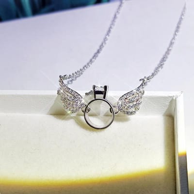 Modieuze en Eenvoudige Ketting Sieraden Koreaanse Versie van Engelenvleugels Hanger Micro Ingezette Zirkonia Ketting white
