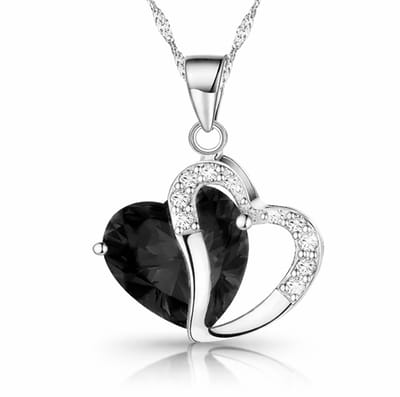 EmmyRovi – Hartvormige ketting met zwart glas en zirkonia – verzilverd – 45-55 cm