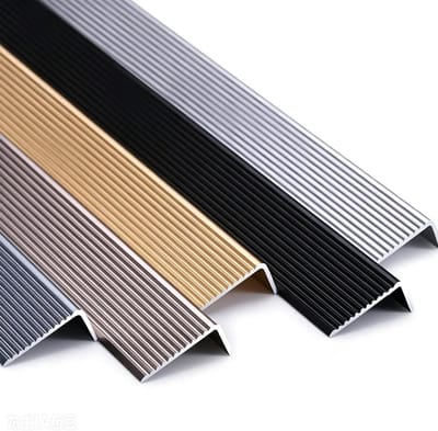 Trapneus profiel - Randbeschermer traprand - Traprand beveiligen - Antislip ontwerp - 90 cm - Zilver