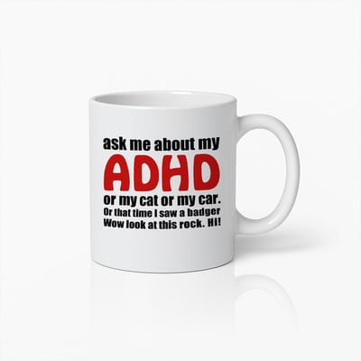 Grappige ADHD Mok 330ml – Humoristische Koffiebeker met Tekst “Vraag Me Naar Mijn ADHD” – Uniek Cadeau voor Vrienden, Collega’s en Koffieliefhebbers