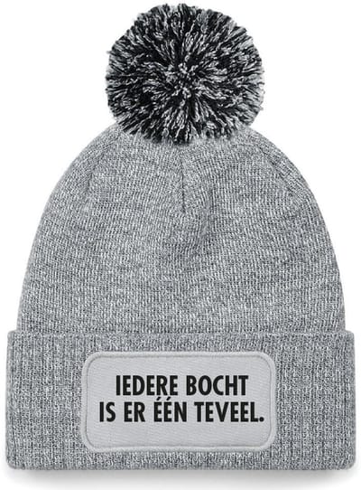 Iedere bocht is er één teveel wintermuts grijs met pompoen | zwart - soBAD. | Wintersport | Après ski outfit Warme Muts voor Volwassenen | Heren en Dames Beanie
