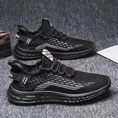 Nieuwe Lente- en Zomer Herenschoenen Ademend Vliegend Mesh Modieuze Casual Studentenschoenen Lichtgewicht Zachte Zool Hardlopen Sport Trendy Schoenen 44 black