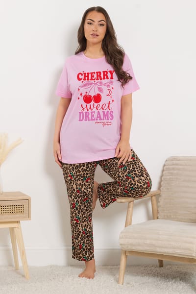 Yours Roze 'Cherry Sweet Dreams' Luipaardpyjamaset Size 46-48