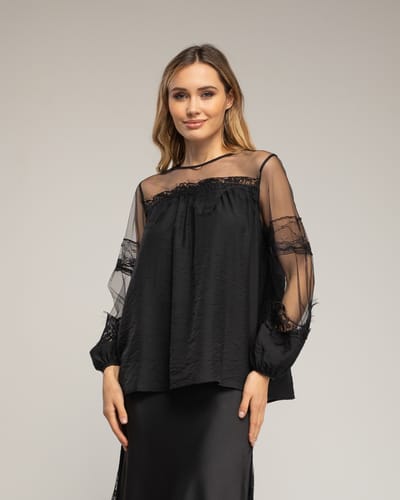Chiffon blouse met mouwen en schouders van tule en kantdetails