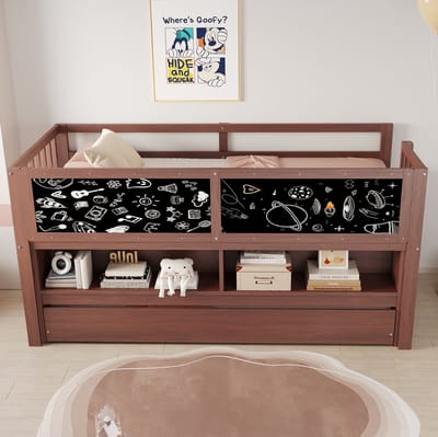 MEUNIQ kinder hoogslaper 90x200 cm met uitziehbaar onderbed, open opbergruimte, ladder en krijtbord voor kinderkamer, bruin