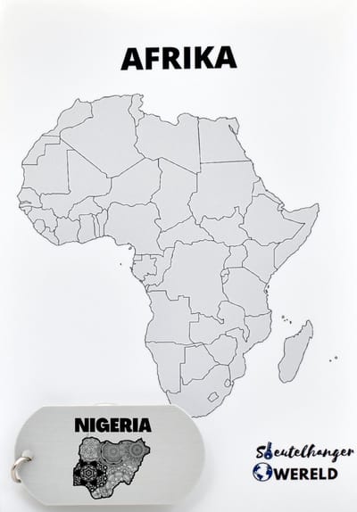 Nigeria Sleutelhanger inclusief kaart – Nigeria cadeau – beste land- Leuk kado voor je Vriend om te geven - 2.9 x 5.4CM