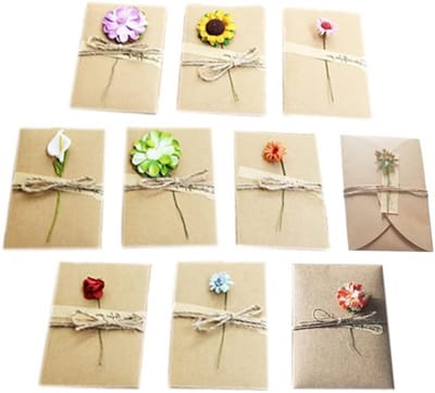 10 Stuks Gedroogde Bloemen Wenskaarten, Handgemaakte Kraft Papier Kaarten voor Verjaardagen, Bruiloften en Uitnodigingen, 17.5 x 11 cm