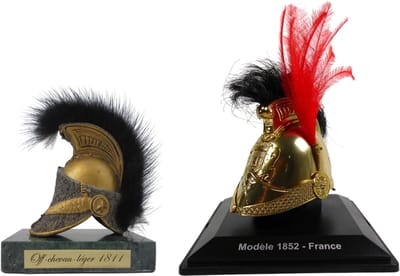 Miniatuur Helmen Set - Historische Replicas - Decoratie Verzameling - Twee Verschillende Modellen - 8cm 10cm