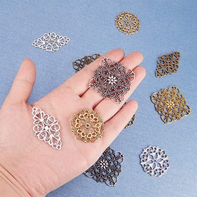 PandaHall Elite 40 stuks 3 vormen ruit en ronde bloemen filigraan verbindingen bedels hangers metalen sieraden voor visueel haarspeld hoofddeksels oorbellen