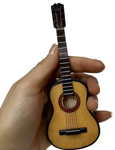 Schaalmodel gitaar - Miniatuur - Gedetailleerd - Met koffer en houder - Snaar