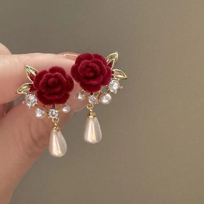 Boucles d'oreilles fleur rose velours rouge boucles d'oreilles perles simulées rétro boucles d'oreilles clous tempéramentales pour mariée brown