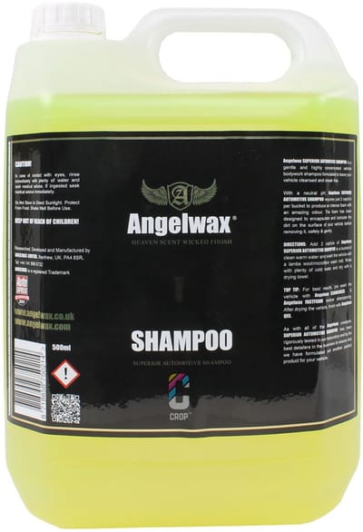 Angelwax Superior Shampoo 5L - 'Superior Automotive Shampoo' is een dikke, zeer geconcentreerde shampoo welke langzaam van uw voertuig af glijdt. Speciaal ontwikkeld om uw voertuig superschoon, streeploos en met een geweldige glans achter te laten.