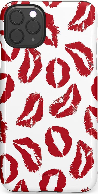 Casetastic Hoesje Geschikt voor Apple iPhone 11 Pro Max - Stijlvolle Beschermende Duo-layer Case - Liefdeskusjes Rood Zoenen