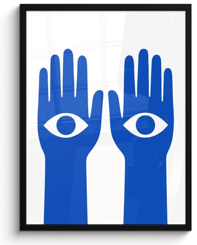 Poster in lijst - Fotolijst 60x80 cm - Posters - Handen - Twee - Ogen - Blauw - Posterlijst zwart - Decoratie - Wanddecoratie woonkamer - Muurdecoratie slaapkamer