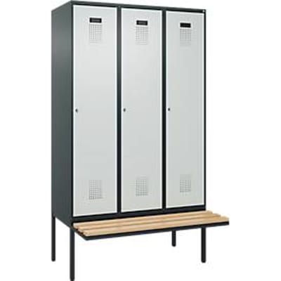 C+P Evolo Plus garderobekast, 3 vakken van elk 400 mm breed, zwevende bank, B 1200 x D 815 x H 2120 mm, cilinder, antracietgrijs/lichtgrijs