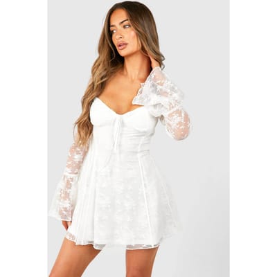 boohoo Dames Kant Babydoll Mini-Jurk met Uitlopende Mouwen | Wit | Maat: 40