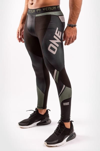Venum ONE FC Impact Compression Tights Legging Kaki Zwart - XS - Jeans Maat 28