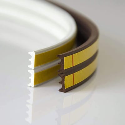 Rubberen Afdichting - Tochtstrip Deur - Tocht Weren - Zelfklevend EPDM - 20 Meter - Wit