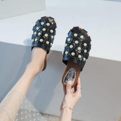 PU Slides Zomer Nieuwe Mode Schoenen Dikke Zool Zachte Zool Antislip Pantoffel Buiten Dragen Parel Bovenwerk Holle Sandalen Buiten Strand Slippers 40 gray