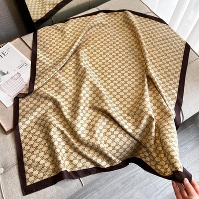 Zijden Vierkante Sjaal Voor Vrouwen Satijnen Sjaals Neckerchief Casual Sjaals Bandana Haar Hjiab 90*90Cm Luxe Veelzijdig Mode brown