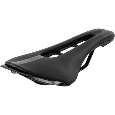 Zadel skuad road black met centraal gat metalen rail Gist Dakota 257x141mm
