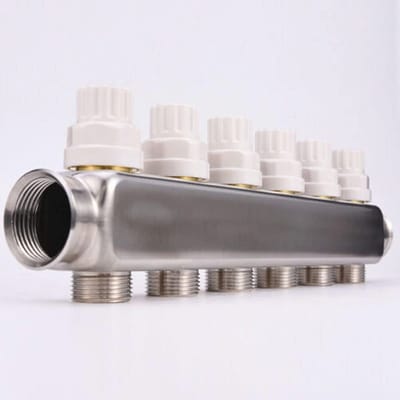 Verwarmingscircuitverdeler met 2 verwarmingscircuits en kogelkranen voor vloerverwarming