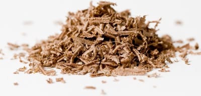 Whisky Gedrenkte Houtsnippers (Wood Chips) - 100 g - Natuurlijke Rookaroma's - Perfect voor BBQ, Rookovens & Cocktails - Puur & Onbewerkt Hout - Moderne Gastronomie - Moleculair Koken - Hersluitbare Pot - Recycled Plastic