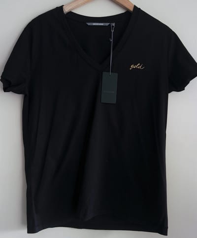 Moscow Gold Tshirt - V Hals - Zwart - Maat S