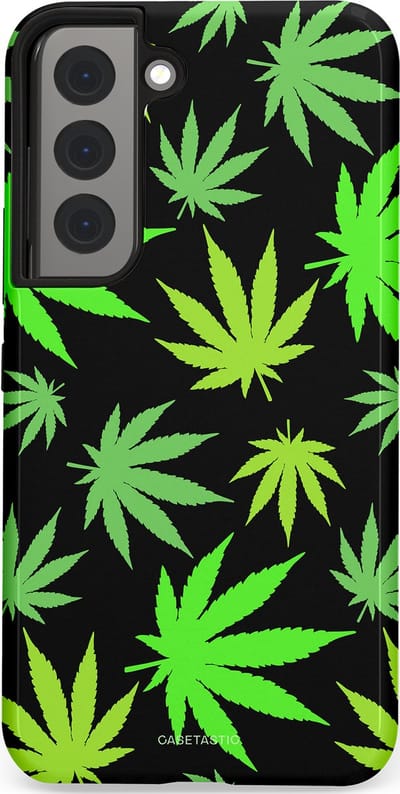 Casetastic Hoesje Geschikt voor Samsung S22 - Stijlvolle Beschermende Duo-layer Case - Cannabis