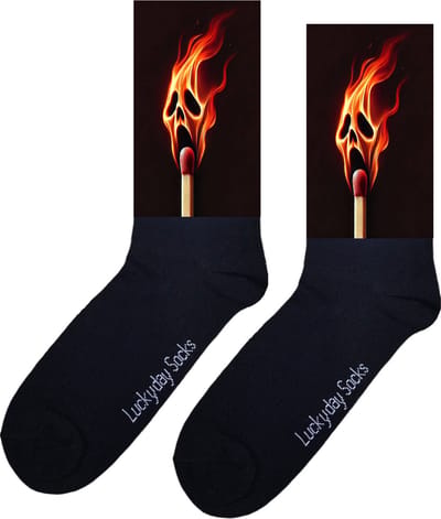 Spook - Verjaardag cadeau - Grappige sokken - Leuke sokken - Hem Haar sokken - Vrolijke sokken - Valentijn Cadeau - Vaderdag - Moederdag - Vuur - Verjaardag cadeau - Kerst cadeau - Leuk Cadeau - Sokken maken Happy - Maat 37-44
