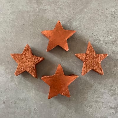 Coconut Star 5 Cm Bronz 100 pcs - kerstdecoratie voor binnen - kerst - stukjes - decoratie - kerstster - kokos - coco - ster