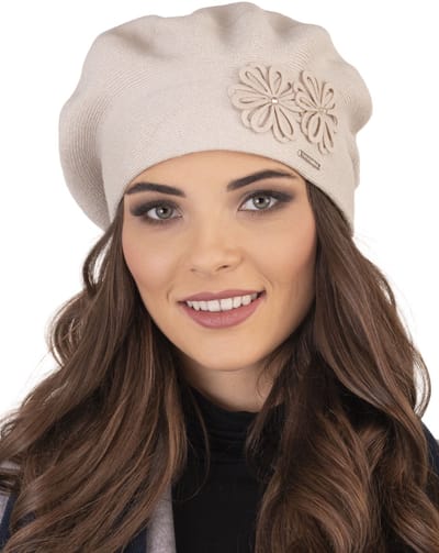 Vivisence Dames Baret - Zachte Wolmix Met Viscose Klassiek Model Met Bloemen Applicatie Rekbaar En Aansluitend - Warme Bescherming Voor Koele Dagen Comfort Voor Dagelijks Draagplezier En Cadeau - Beige