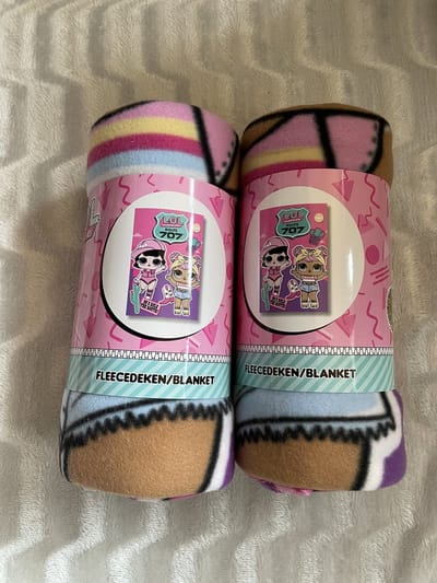 2x LOL Surprise fleece deken
