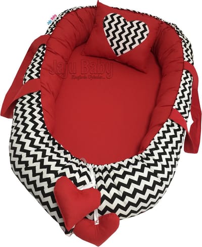 Babynestje en Hoofdkussen- Rood met zwarte zigzag - 74 x 40 cm