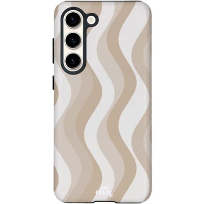 xoxo Wildhearts Minimal Nude - Hoesje geschikt voor Samsung Galaxy S25 - Siliconen hoesje met dubbele beschermlaag - Luxe case - Stevige backcover - Golvenprint - Golvend patroon - Beige / Creme / Wit