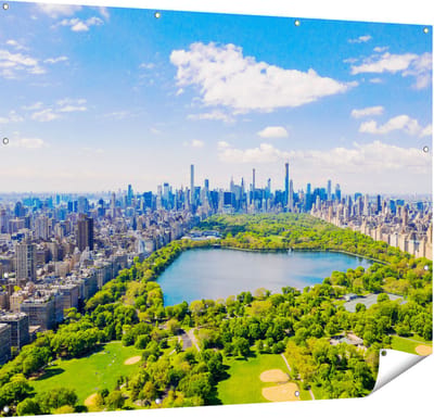 Gards Tuinposter Central Park in New York met Wolkenkrabbers - 150x120 cm - Tuindoek - Tuindecoratie - Wanddecoratie buiten - Tuinschilderij