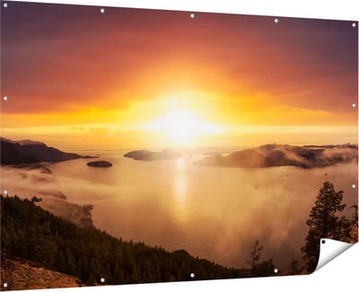 Gards Tuinposter Zonsondergang in de Bergen met Wolken - 180x120 cm - Tuindoek - Tuindecoratie - Wanddecoratie buiten - Tuinschilderij