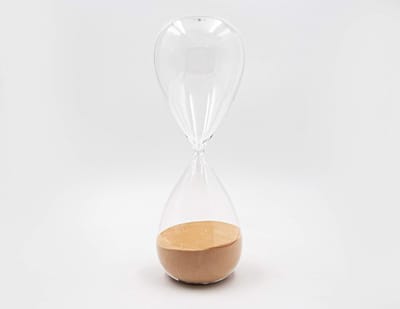 Grote zandloper - Decoratieve timer - Kooktijd meten - Eenvoudig design - 30 cm hoog - Zandgeel oker