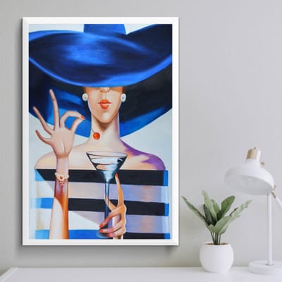 Allernieuwste.nl® Canvas Schilderij Moderne Dame met Hoed en Glas - Kunst aan je Muur - Modern - Kleur - 50 X 75 cm