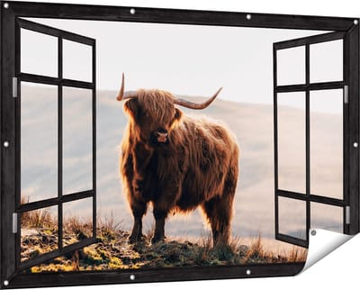 Gards Tuinposter Doorkijk Schotse Hooglander in de Heuvels van Schotland - 150x100 cm - Tuindoek - Tuindecoratie - Wanddecoratie buiten - Tuinschilderij