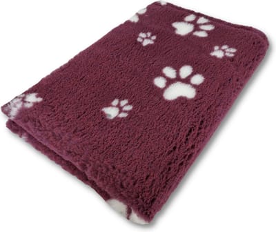 Vetbed Paws - Antislip Hondenmat - 150 x 100 cm - Bordeaux met Witte Pootjes - Benchmat - Hondenkleed - Voor Honden - Machine Wasbaar