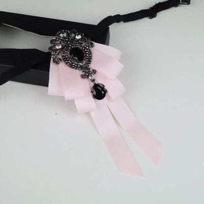 Bloemen Broche - Lint Cameo - Accessoire Versieren - Rhinestone Details - N.v.t. - Zilverkleurig
